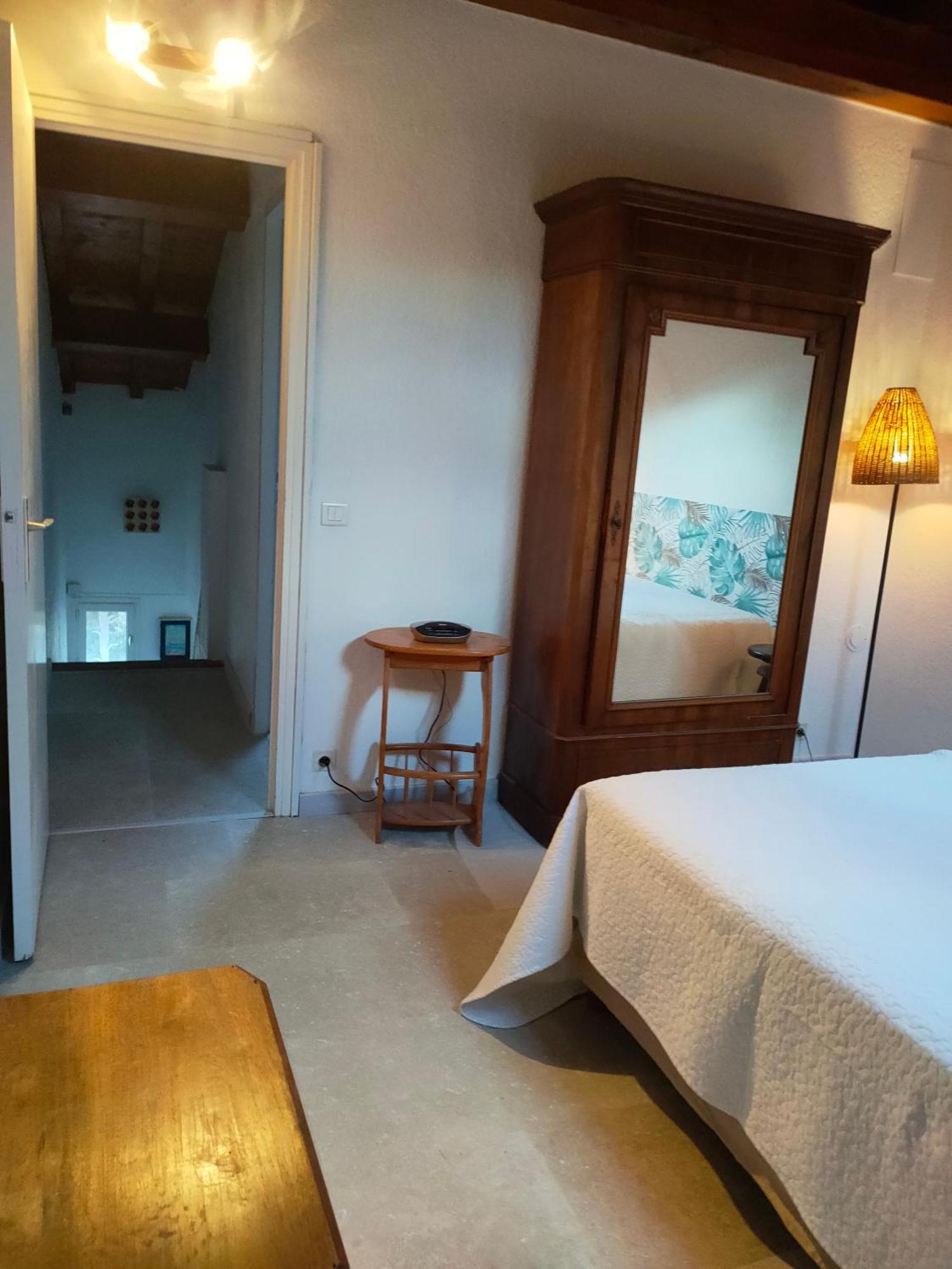 Les Arbousiers Apartment Ла Кроа Валмер Екстериор снимка
